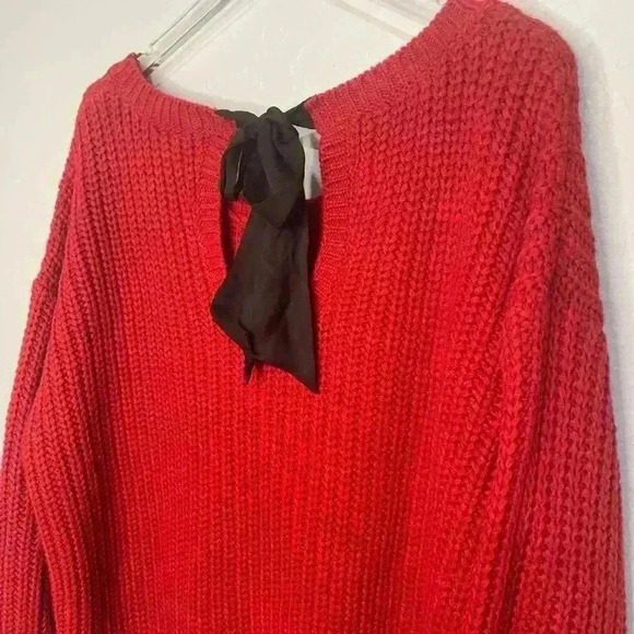 Torrid Red Cable Knit Sweater Black Satin Tie 2 2X 18/20 - Picture 7 of 8